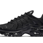 Nike Air Max Plus Triple Black