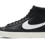 Nike Blazer Mid '77 Vintage Black Sail