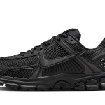 Nike Vomero 5 Triple Black