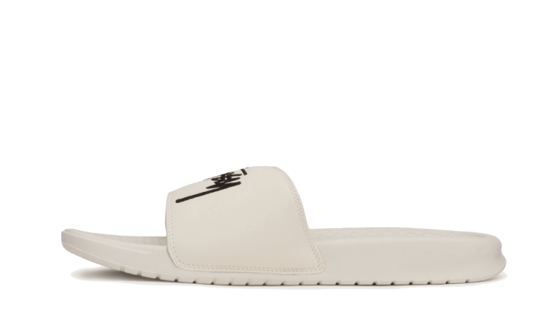 DC5239-100_1 Nike Benassi Stussy Sail - Image 1