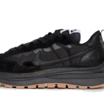 Nike Vaporwaffle Sacai Black Gum