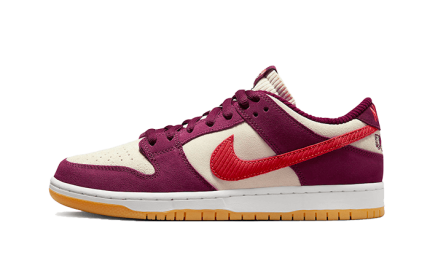 Nike SB Dunk Low Skate Like A Girl Bordeaux