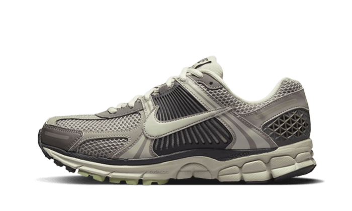 FB8825-001_1 Nike Zoom Vomero 5 Cobblestone - Image 1