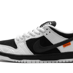 Nike SB Dunk Low TIGHTBOOTH