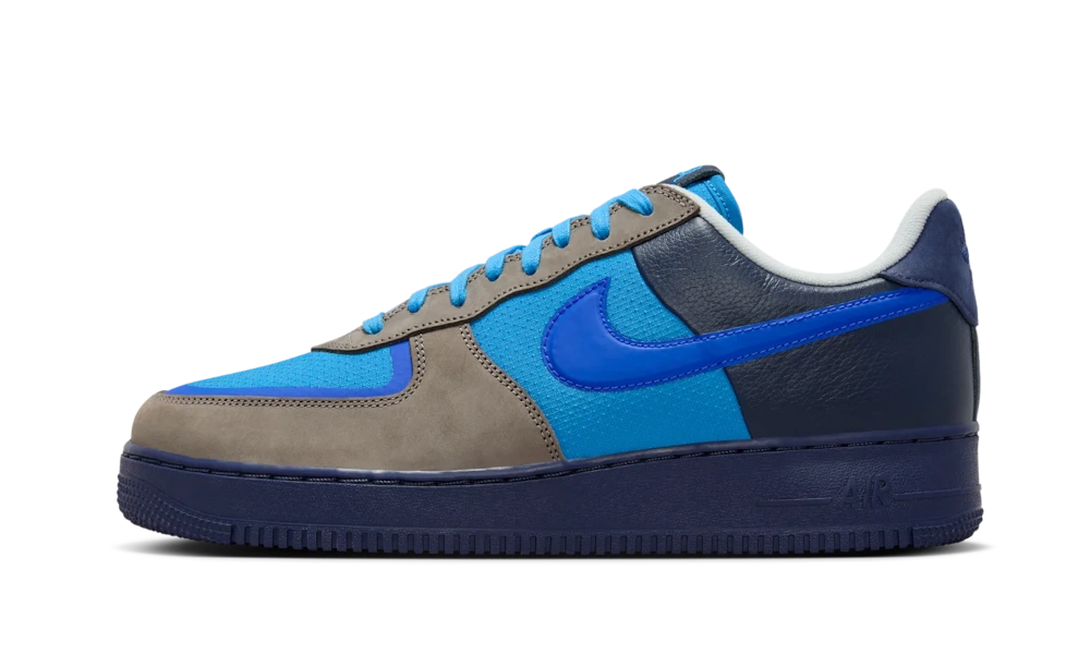 HF5516-001_1 Nike Air Force 1 Low Varsity Royal Stash - Image 1
