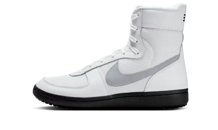 Nike Field Stranger Things General Eleven